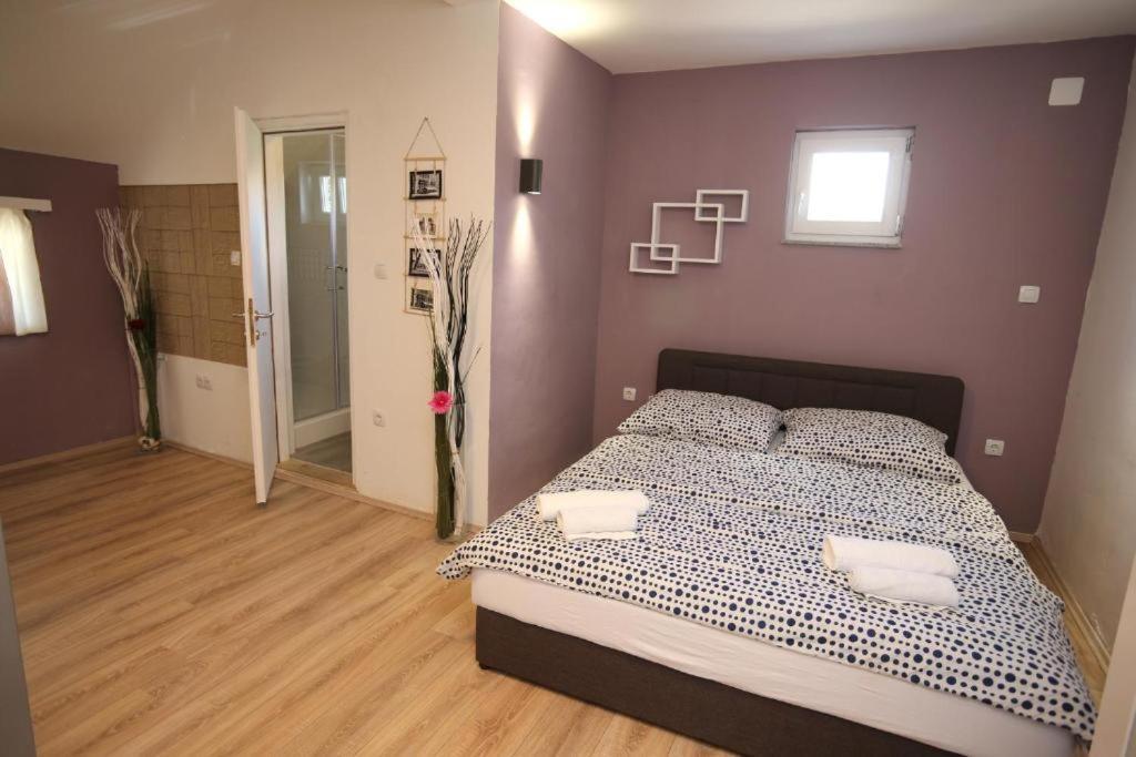 Apartments Rooms Paromlin Centar ซาเกร็บ ภายนอก รูปภาพ